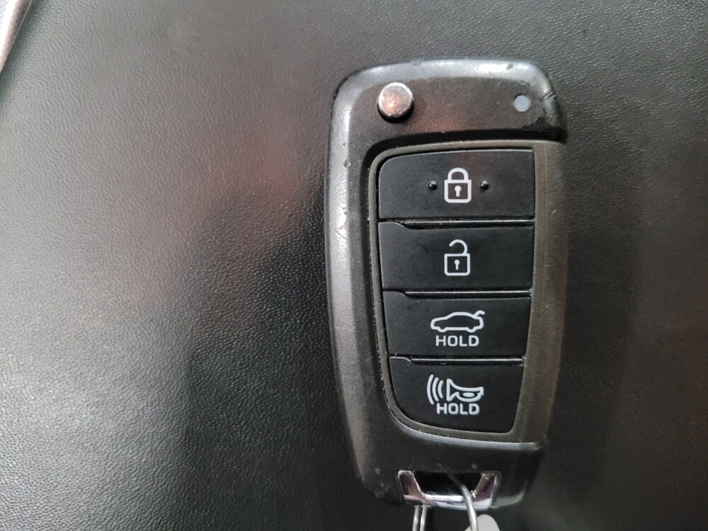 2023 Hyundai Sonata in Pittsburgh, PA 15237 - 18113317 32