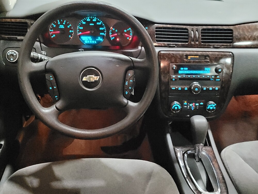 2016 Chevrolet Impala in Pittsburgh, PA 15237 - 18113321 22