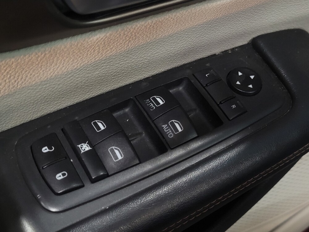 2018 Chrysler Pacifica in Glen Burnie, MD 21061 - 18113329 27