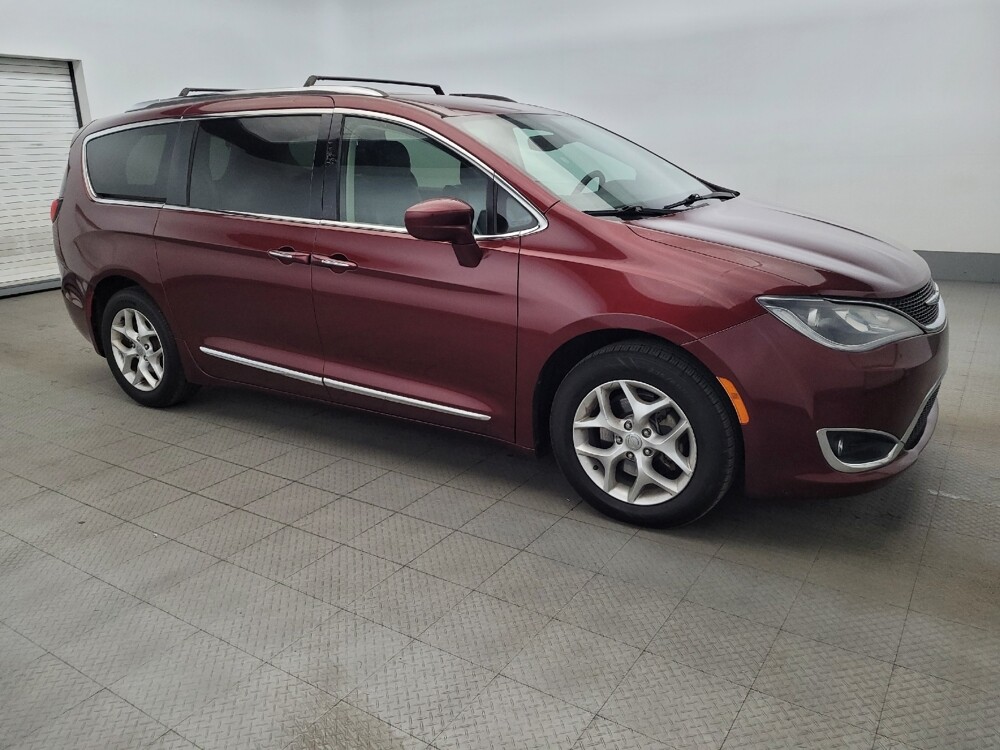 2018 Chrysler Pacifica in Glen Burnie, MD 21061 - 18113329 11