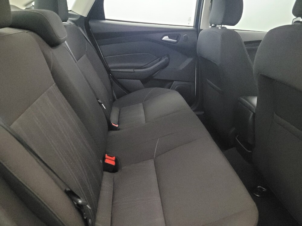 2017 Ford Focus in Laurel, MD 20724 - 18113330 19