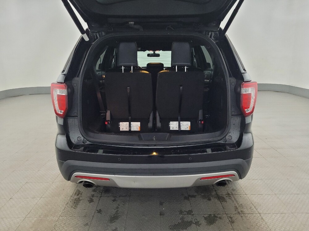 2017 Ford Explorer in Newport News, VA 23601 - 18113337 29
