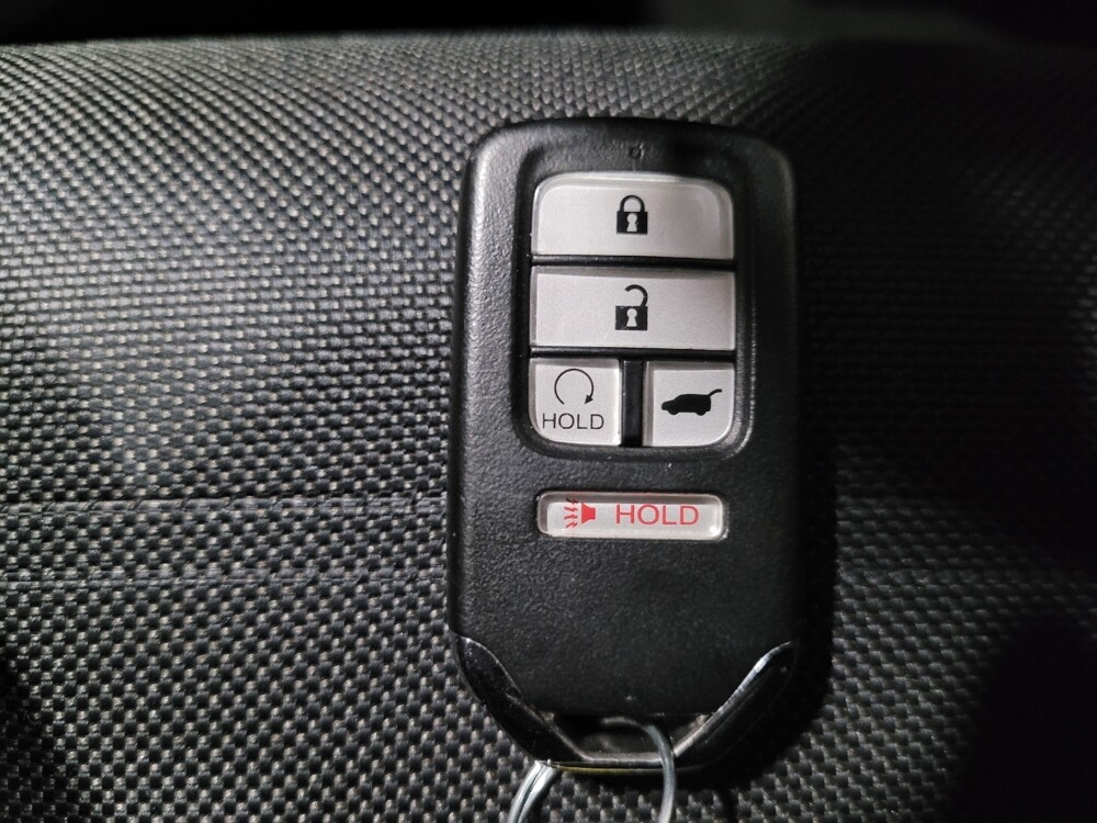 2020 Honda CR-V in New Castle, DE 19720 - 18113340 32