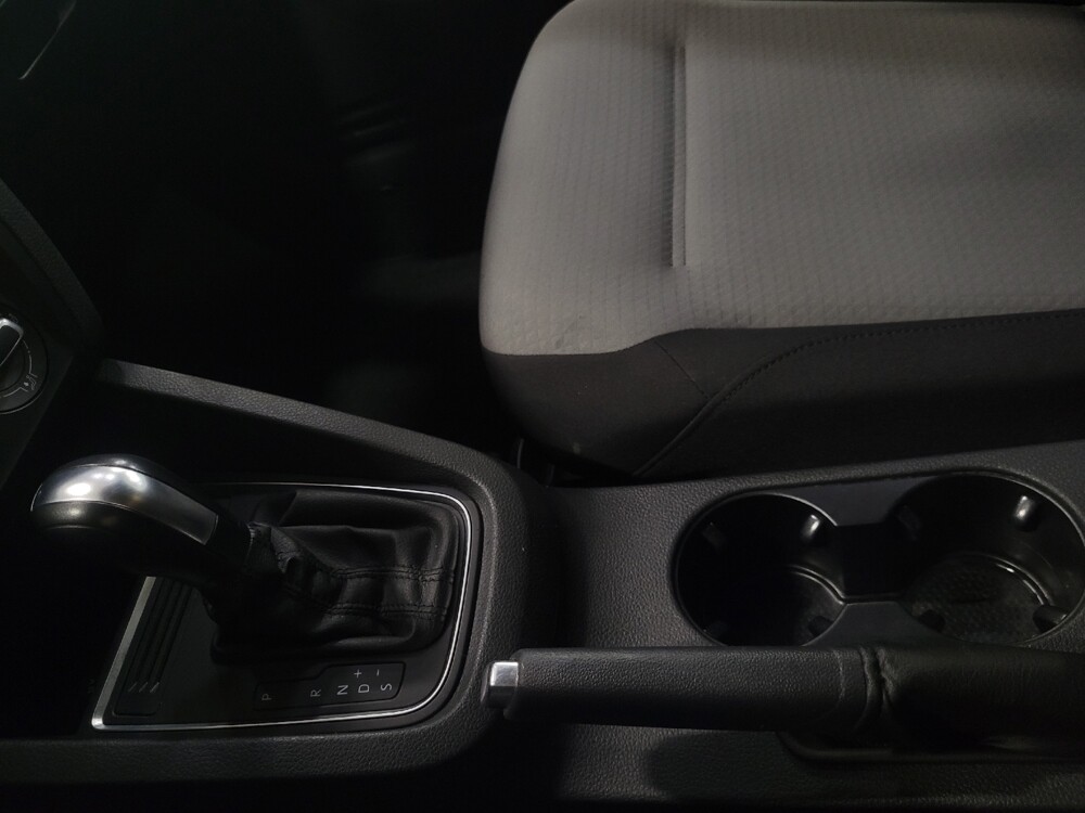 2017 Volkswagen Jetta in New Castle, DE 19720 - 18113349 26