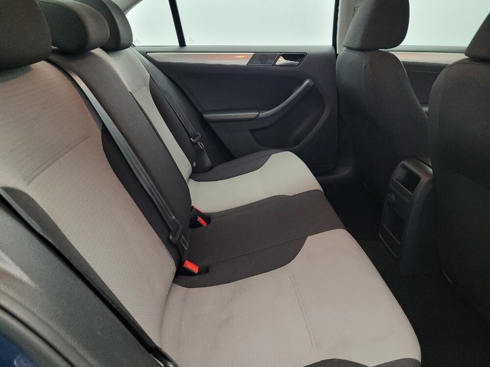 2017 Volkswagen Jetta in New Castle, DE 19720 - 18113349 19