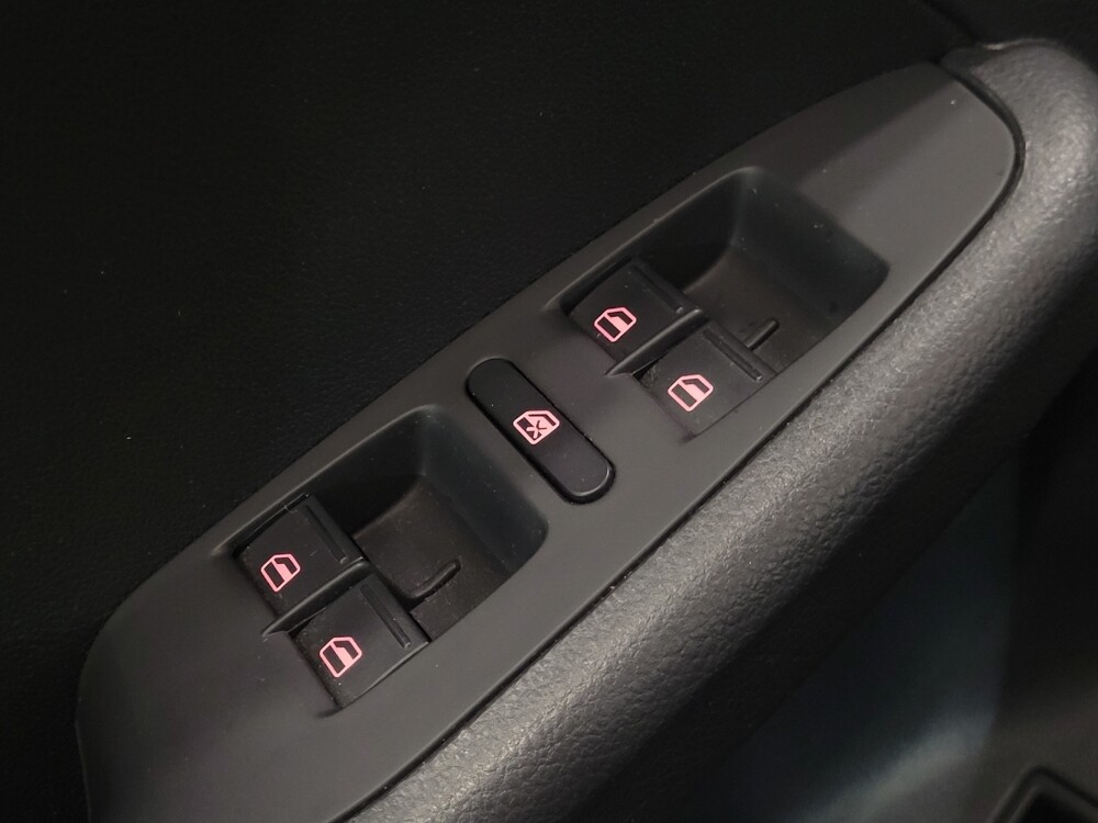 2017 Volkswagen Jetta in New Castle, DE 19720 - 18113349 27