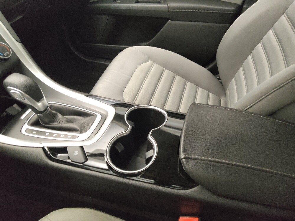 2015 Ford Fusion in Midlothian, IL 60445 - 18113361 26