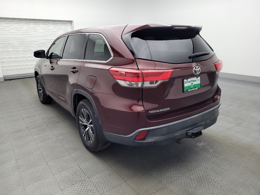 2018 Toyota Highlander in Jacksonville, FL 32210 - 18113370 5