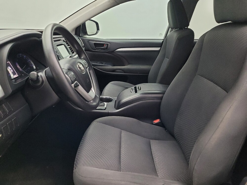 2018 Toyota Highlander in Jacksonville, FL 32210 - 18113370 17