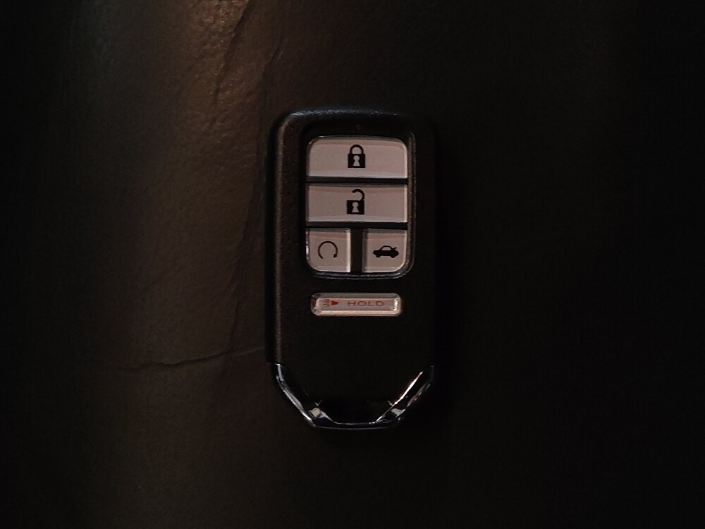 2018 Honda Pilot in Jacksonville, FL 32210 - 18113373 32