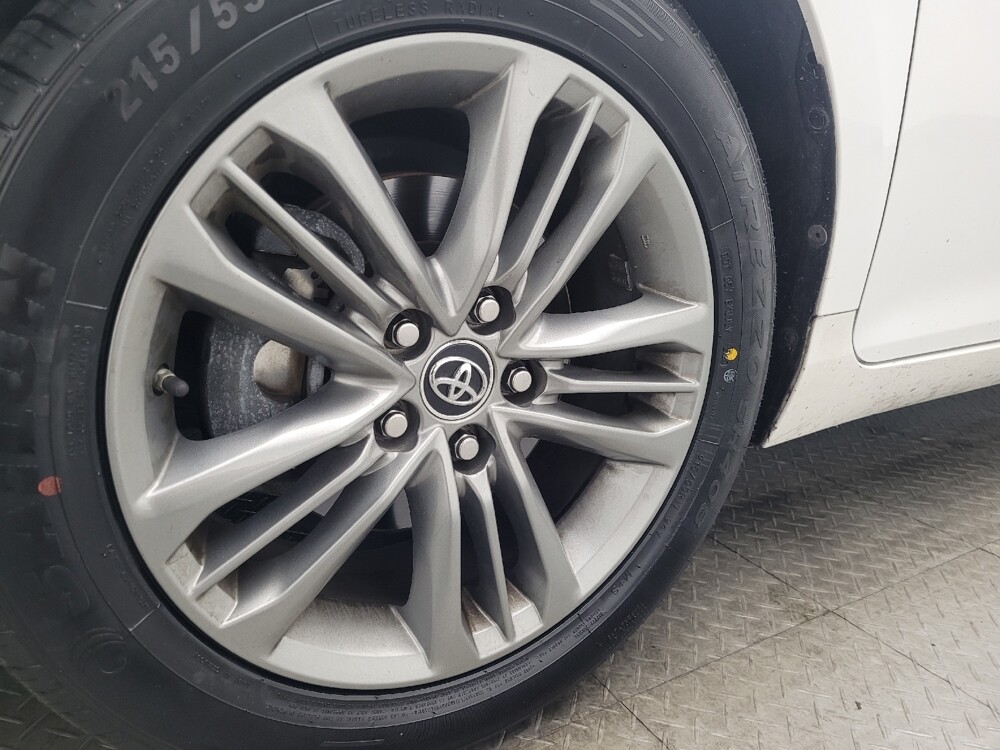 2016 Toyota Camry in Jacksonville, FL 32225 - 18113377 31