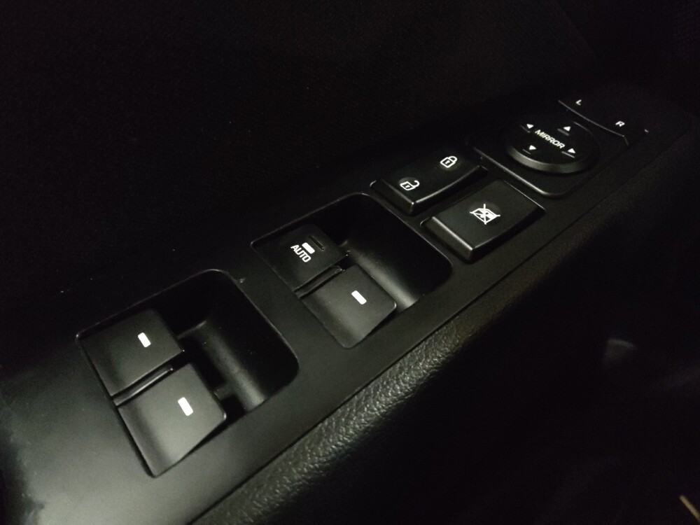 2019 Hyundai Elantra in Gainesville, FL 32609 - 18113378 27