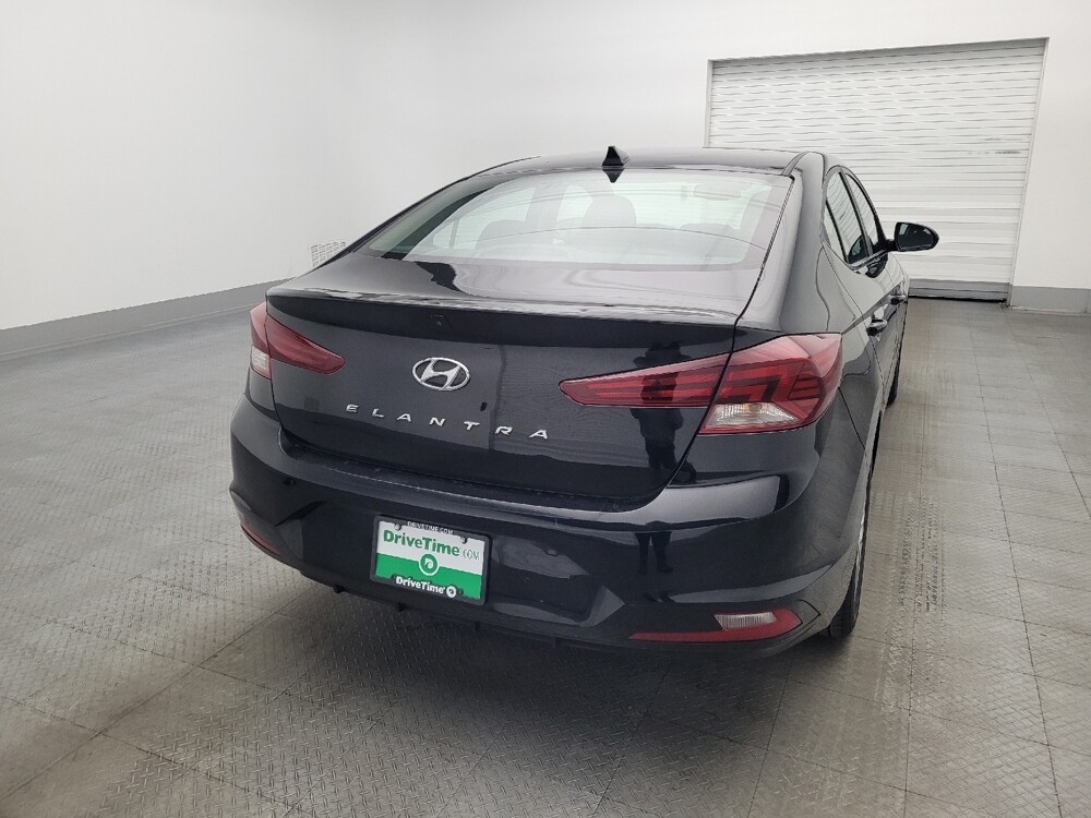 2019 Hyundai Elantra in Gainesville, FL 32609 - 18113378 7