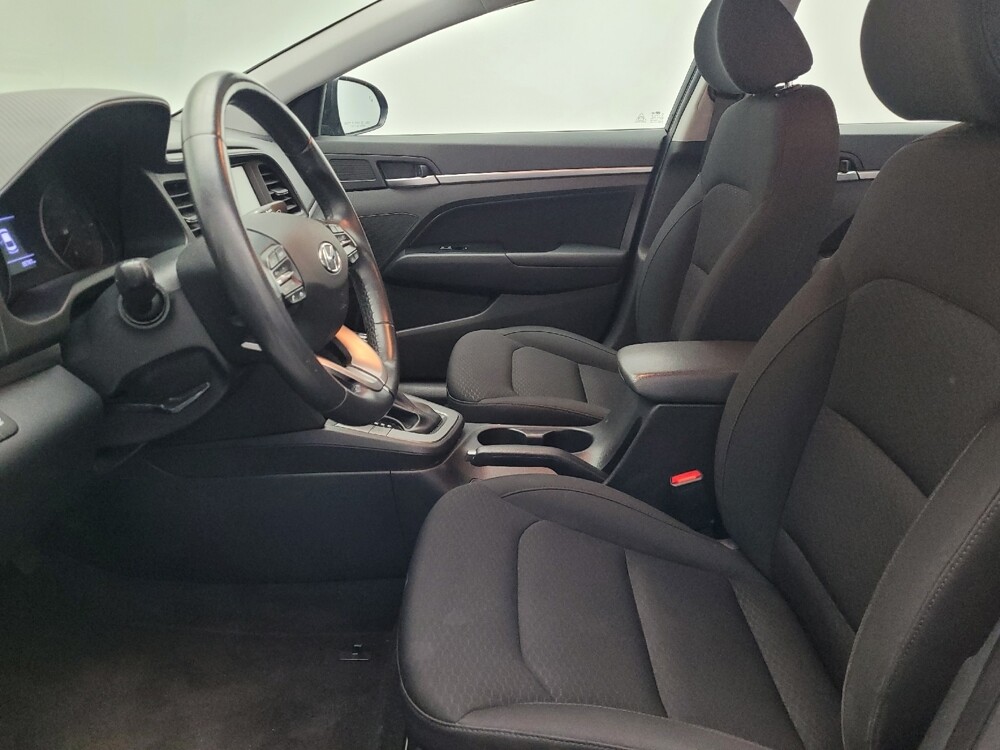 2019 Hyundai Elantra in Gainesville, FL 32609 - 18113378 17