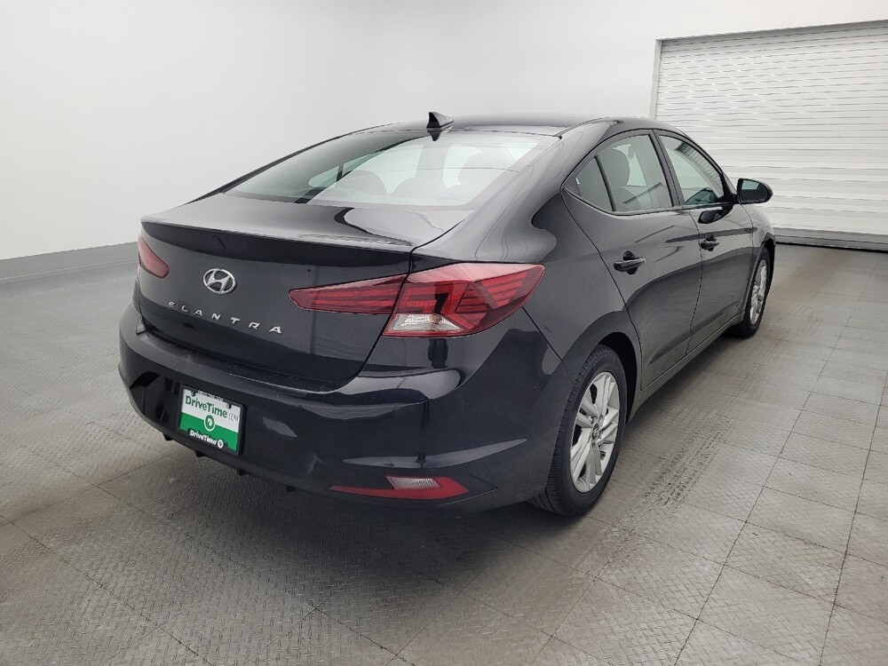 2019 Hyundai Elantra in Gainesville, FL 32609 - 18113378 9