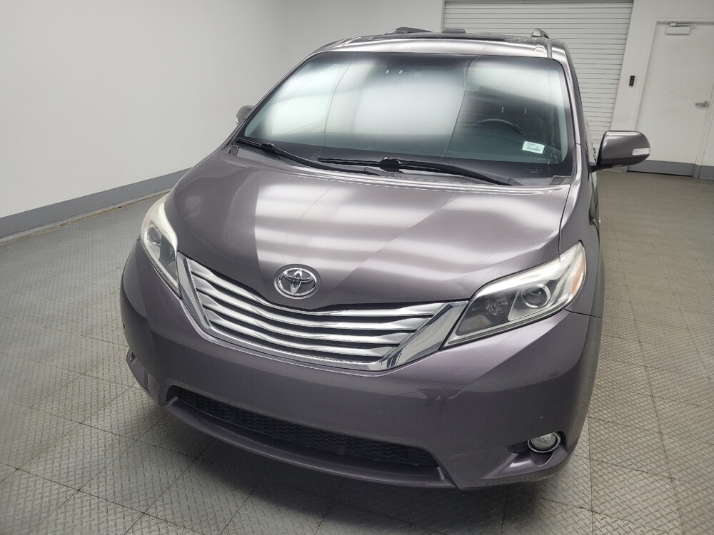 2016 Toyota Sienna in Indianapolis, IN 46222 - 18113389 15