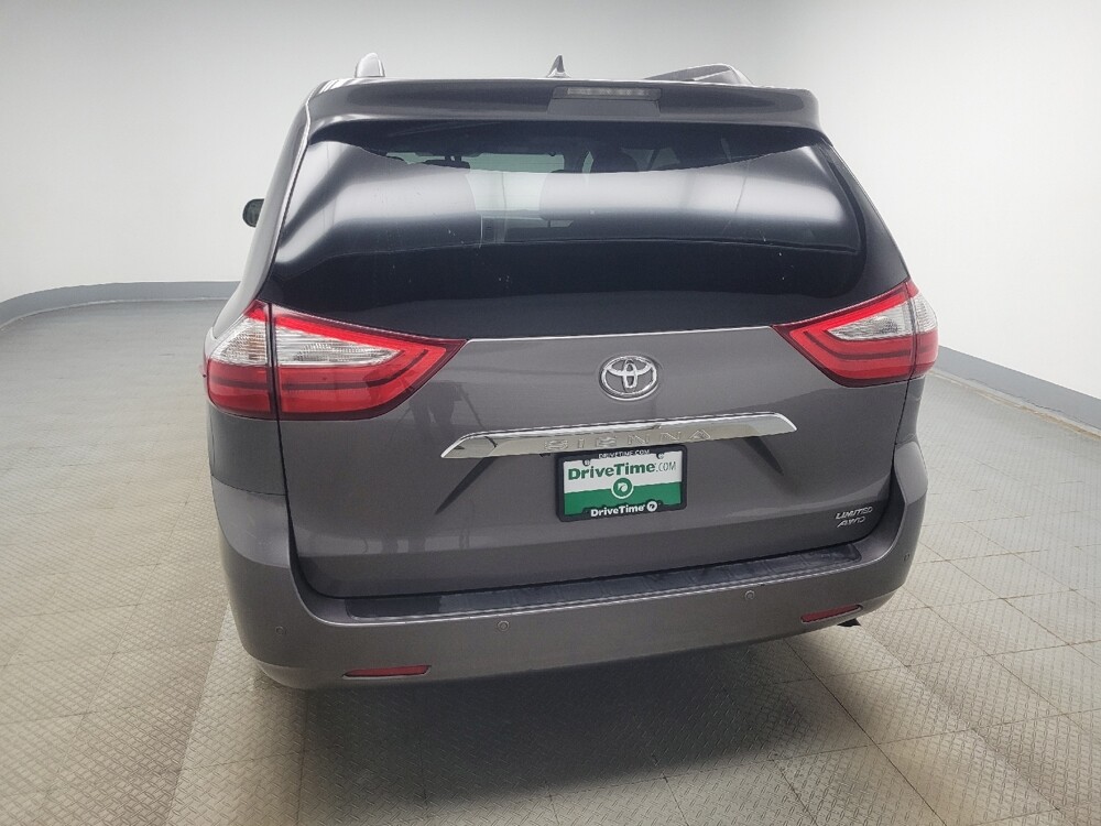 2016 Toyota Sienna in Indianapolis, IN 46222 - 18113389 6