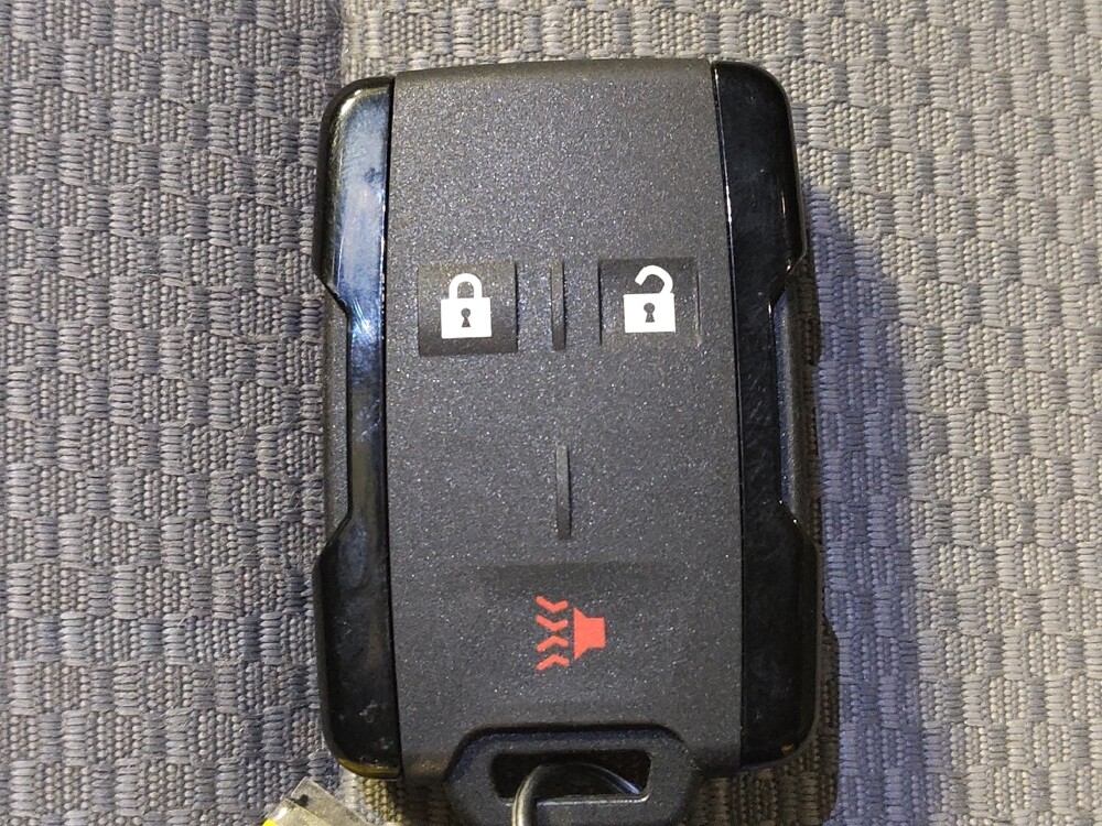 2018 Chevrolet Silverado 1500 in Plano, TX 75074 - 18113396 32