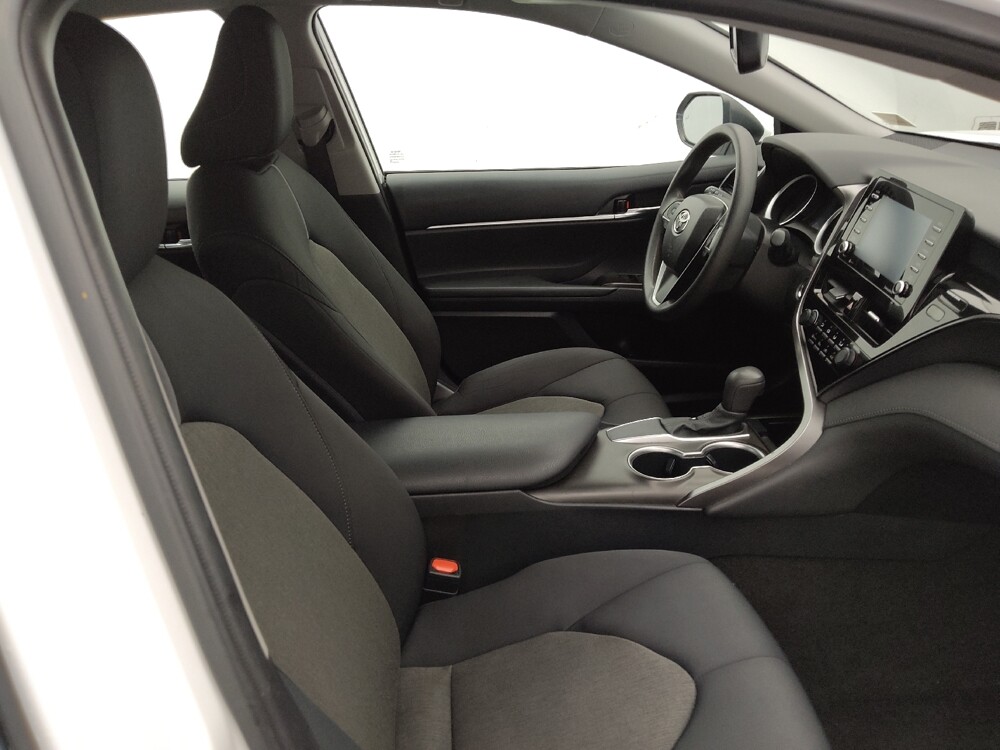 2021 Toyota Camry in Knoxville, TN 37923 - 18113401 21