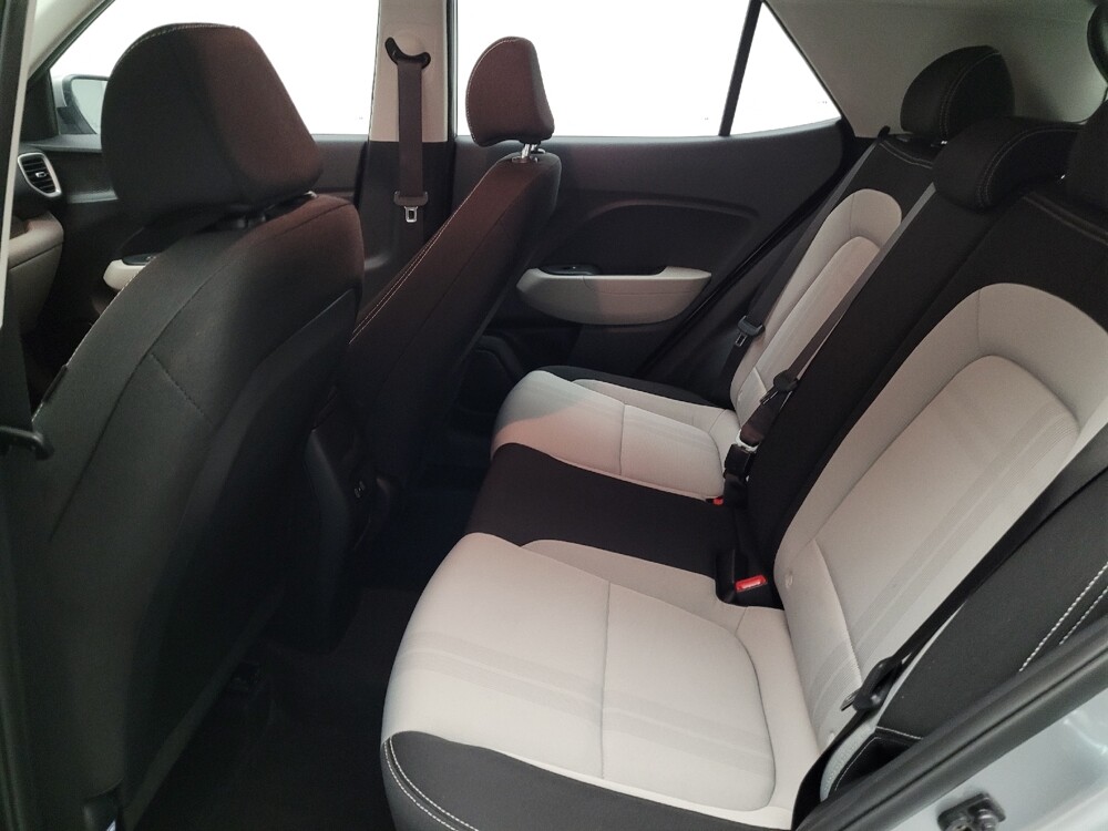 2025 Hyundai Venue in Downey, CA 90241 - 18113404 18