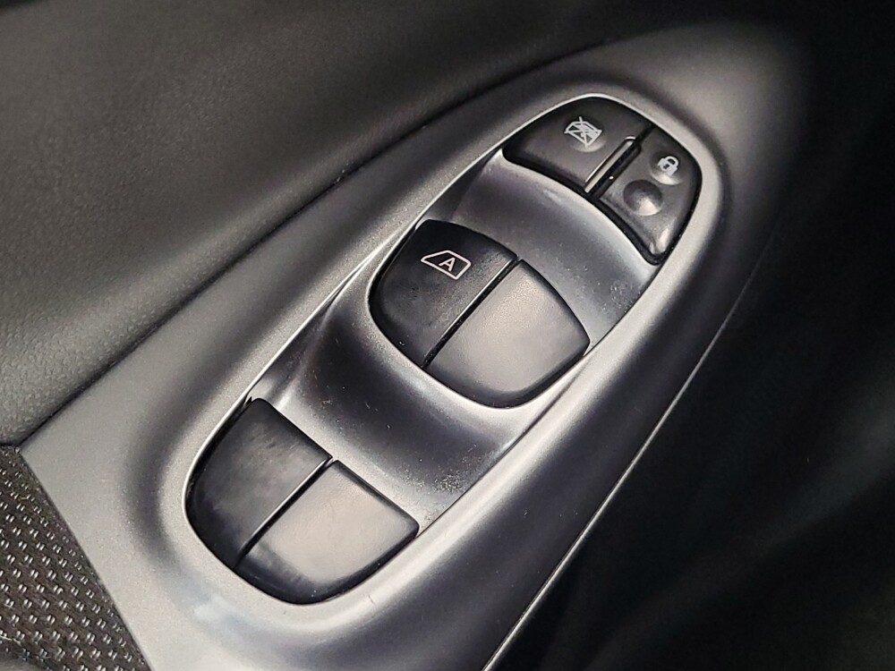 2014 Nissan Juke in Miamisburg, OH 45342 - 18113407 27