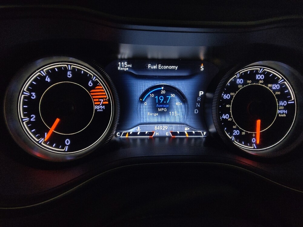 2019 Jeep Cherokee in Morrow, GA 30260 - 18113421 23