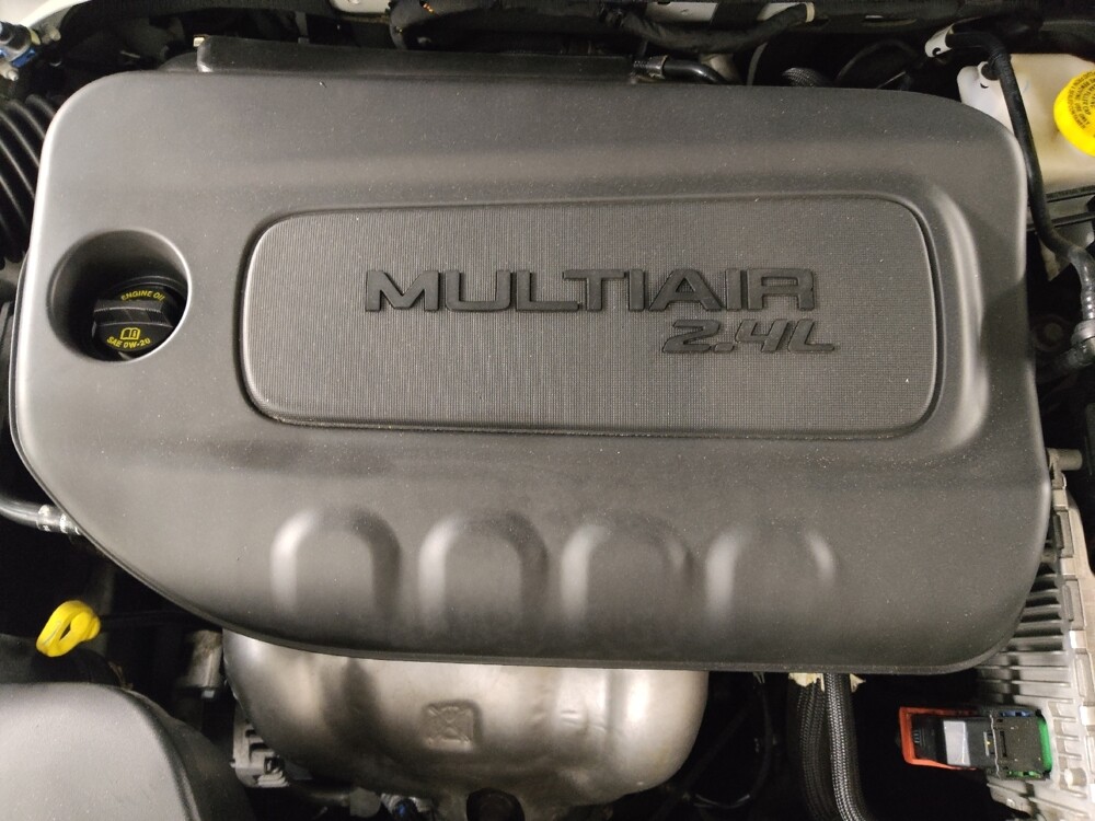 2019 Jeep Cherokee in Morrow, GA 30260 - 18113421 30