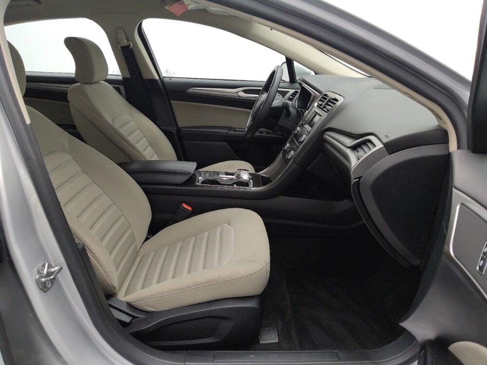 2018 Ford Fusion in St. Louis, MO 63136 - 18113424 21