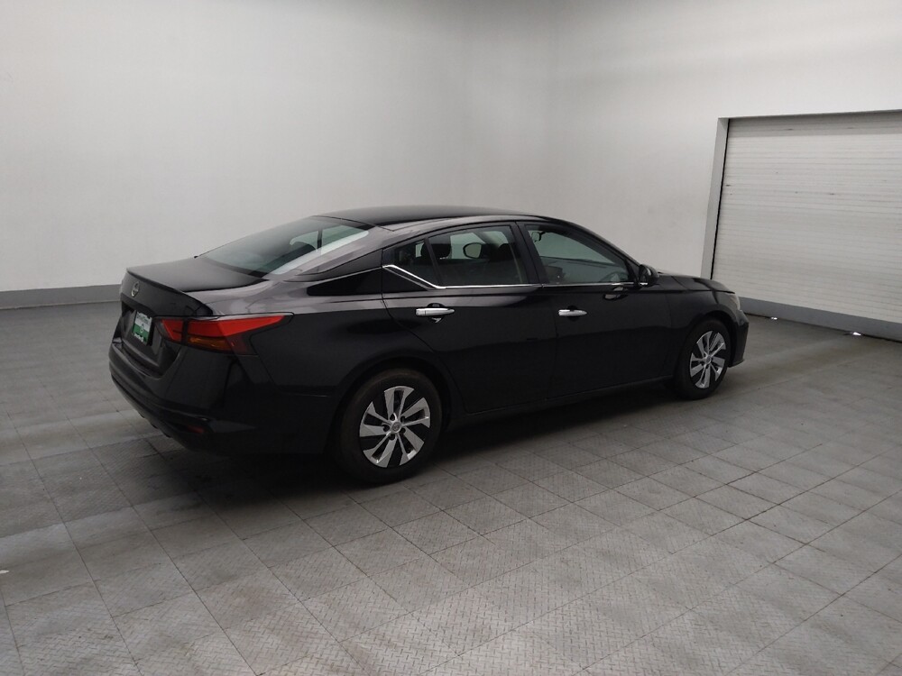 2023 Nissan Altima in Morrow, GA 30260 - 18113425 10