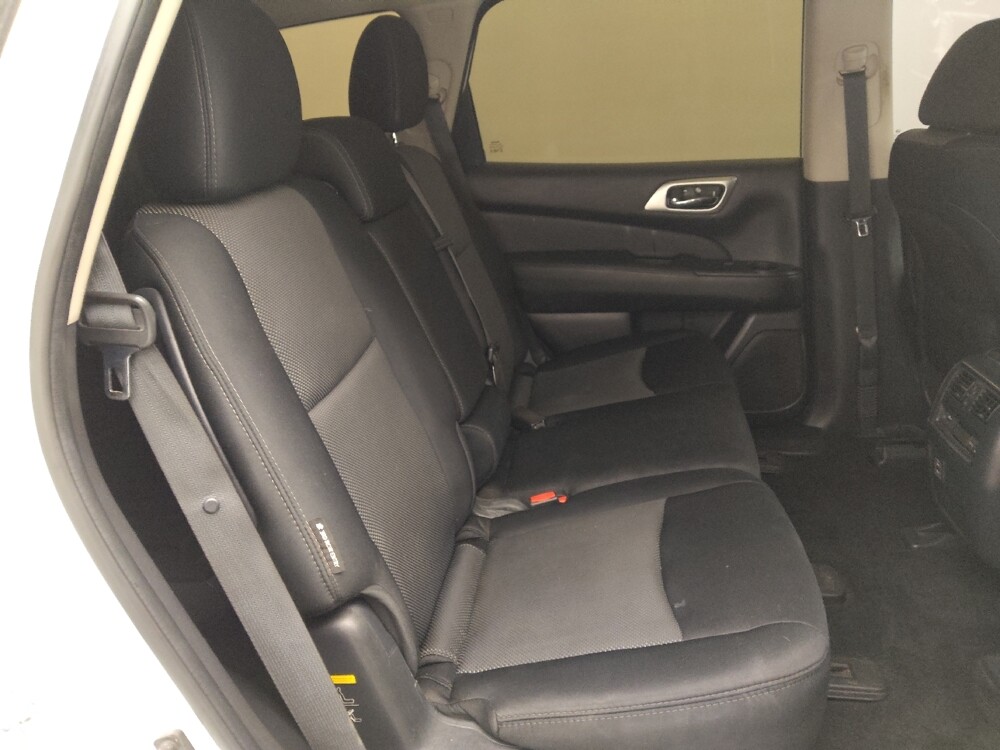 2018 Nissan Pathfinder in Tyler, TX 75701 - 18113430 19