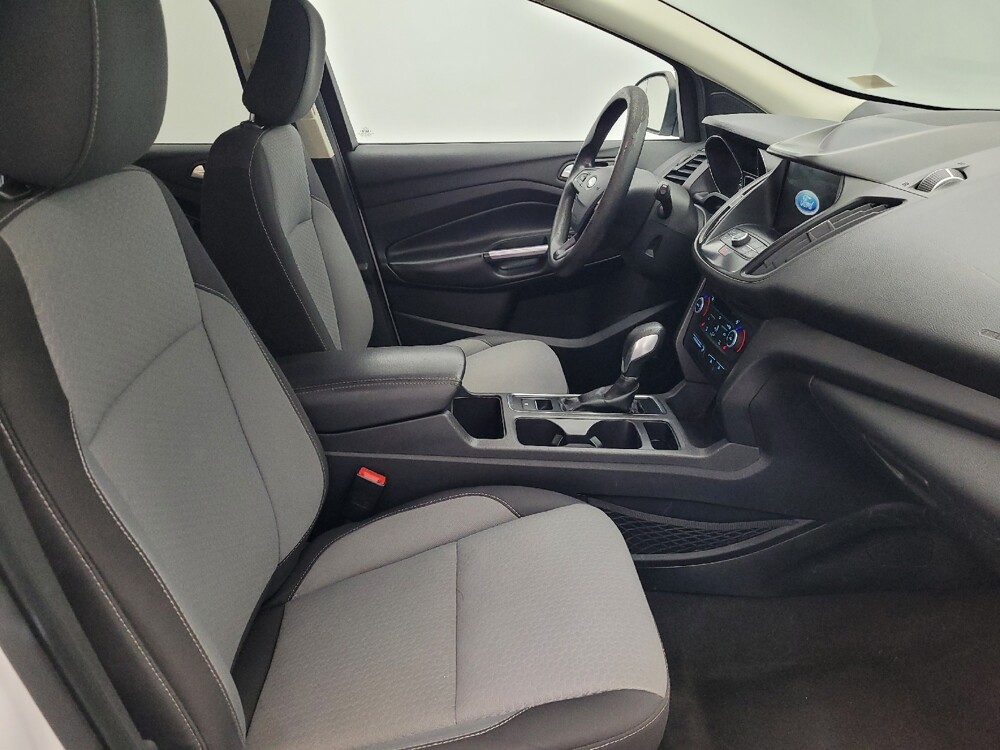 2019 Ford Escape in Jacksonville, FL 32210 - 18113434 21