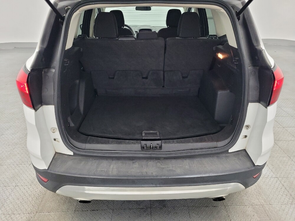 2019 Ford Escape in Jacksonville, FL 32210 - 18113434 29