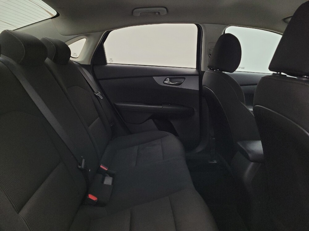 2021 Kia Forte in Cincinnati, OH 45255 - 18113438 19