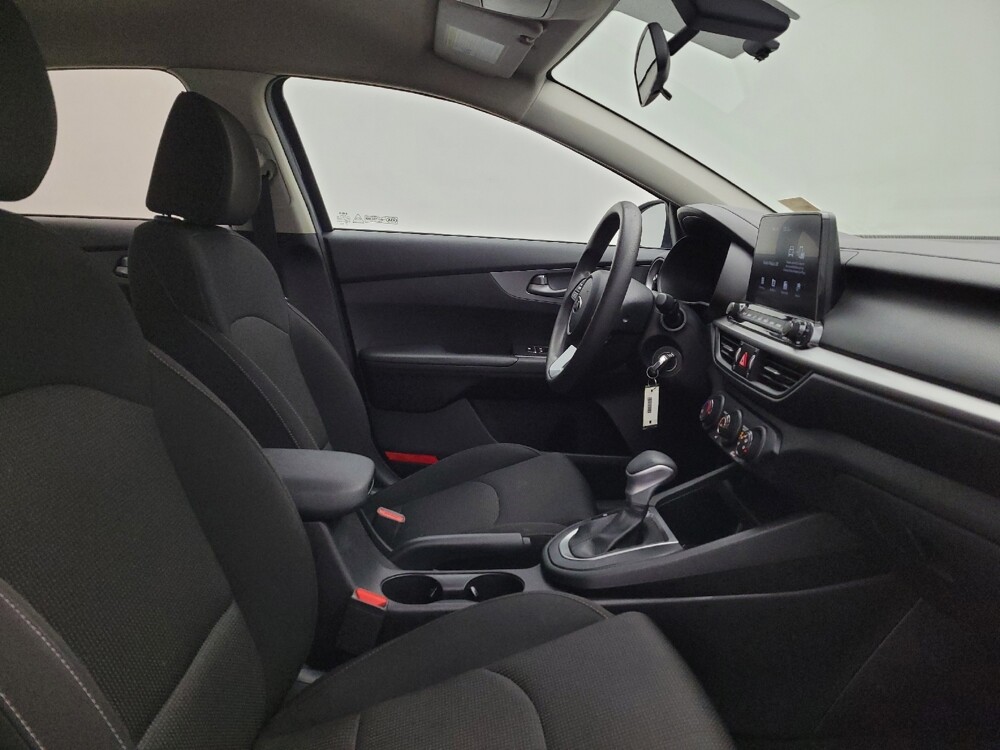 2021 Kia Forte in Cincinnati, OH 45255 - 18113438 21