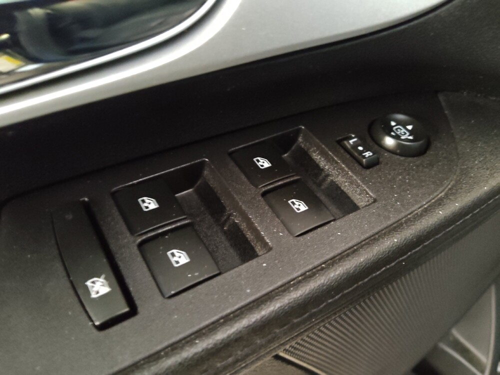 2017 Chevrolet Equinox in Tallahassee, FL 32304 - 18113445 27