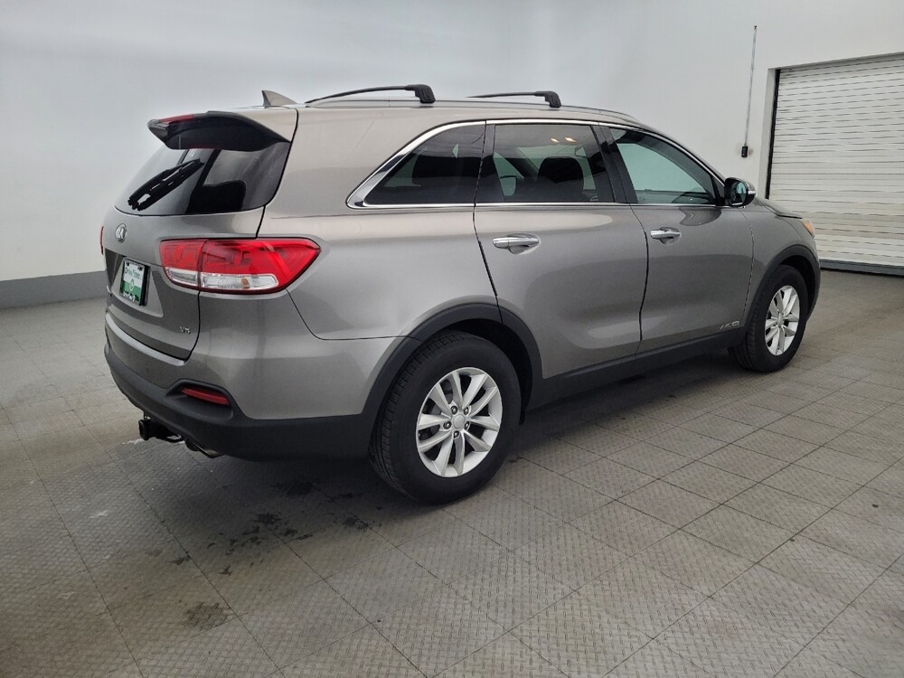 2017 Kia Sorento in New Castle, DE 19720 - 18113462 10