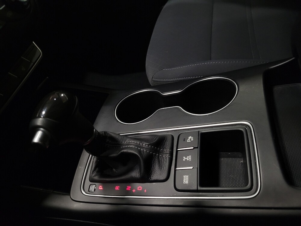 2017 Kia Sorento in New Castle, DE 19720 - 18113462 26