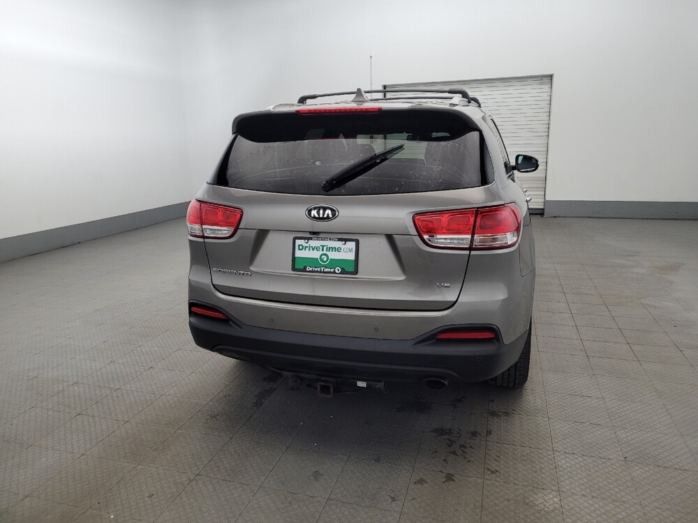 2017 Kia Sorento in New Castle, DE 19720 - 18113462 7