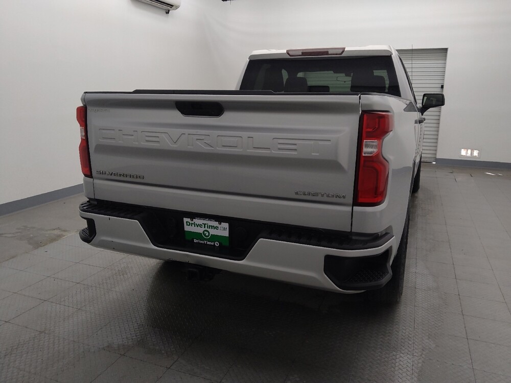 2021 Chevrolet Silverado 1500 in Houston, TX 77060 - 18113468 7