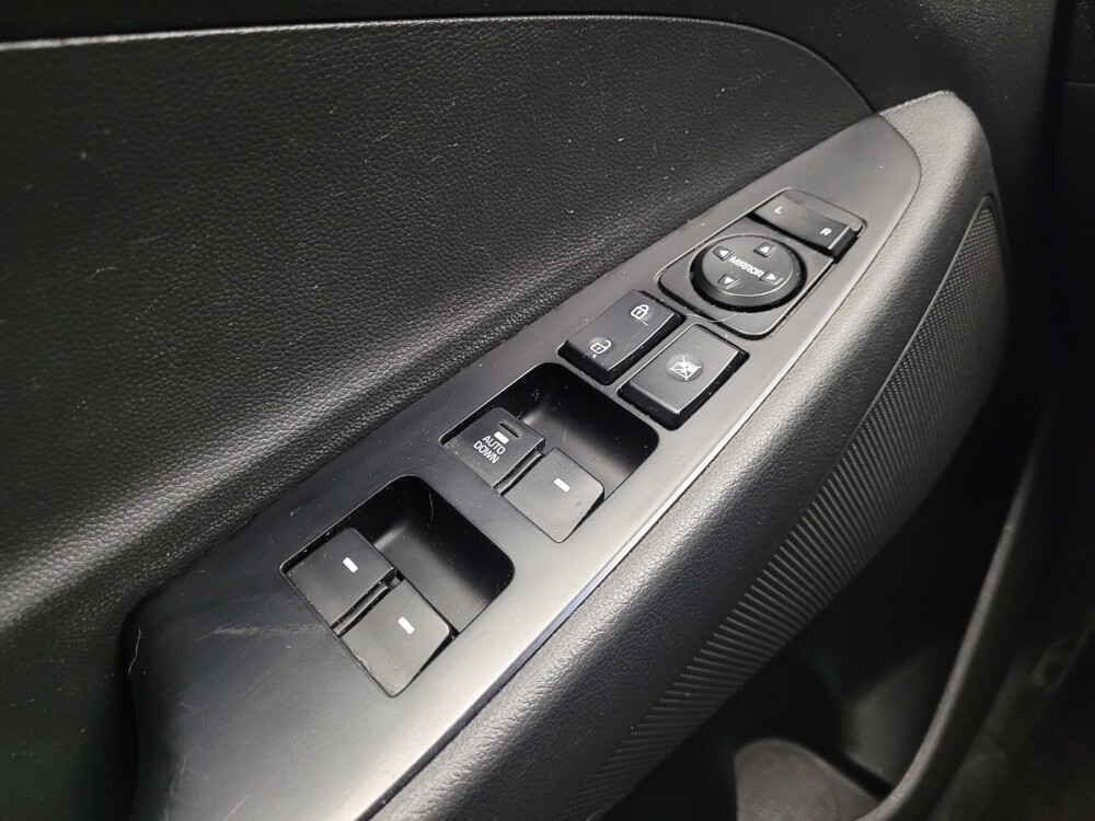 2020 Hyundai Tucson in Grand Rapids, MI 49508 - 18113469 27