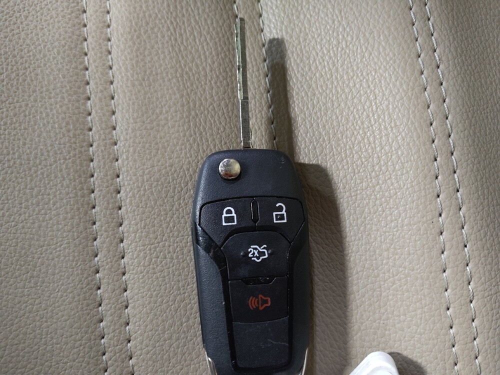 2015 Ford Fusion in Plano, TX 75074 - 18113472 32