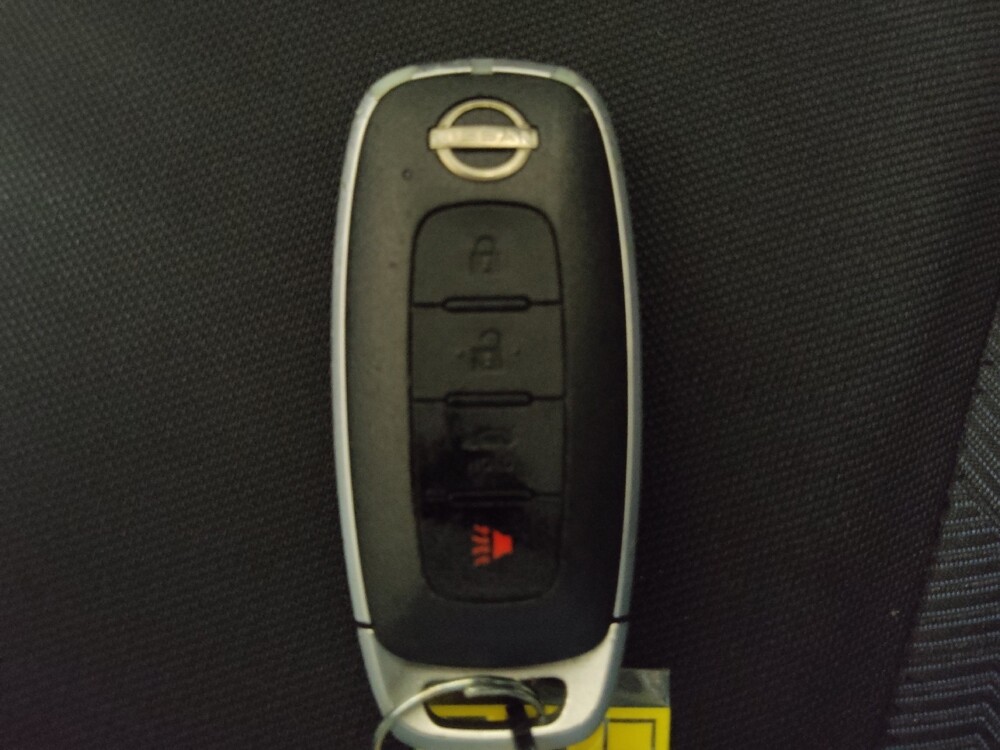 2023 Nissan Versa in Plano, TX 75074 - 18113474 32