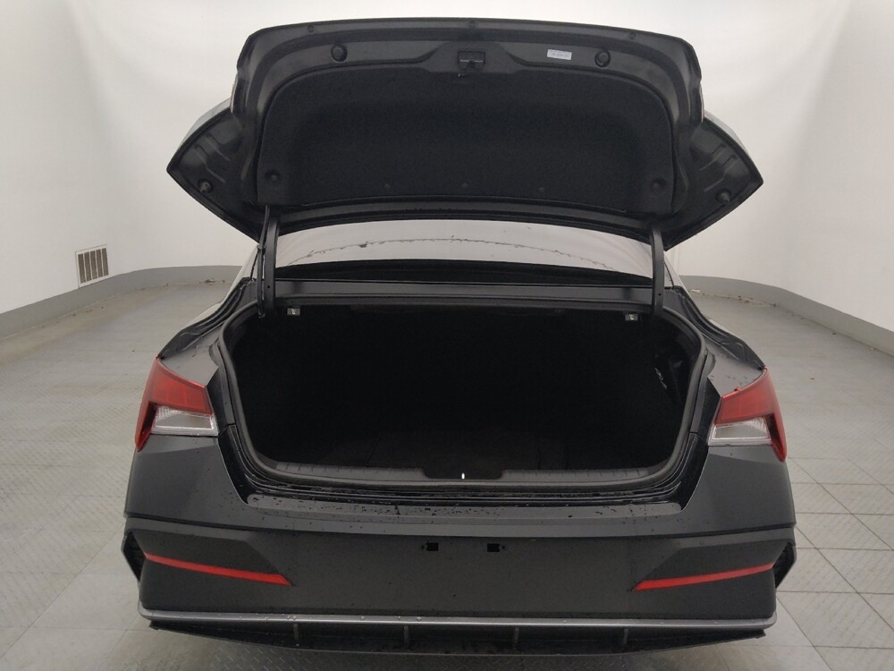 2025 Hyundai Elantra in Fort Myers, FL 33907 - 18113480 29