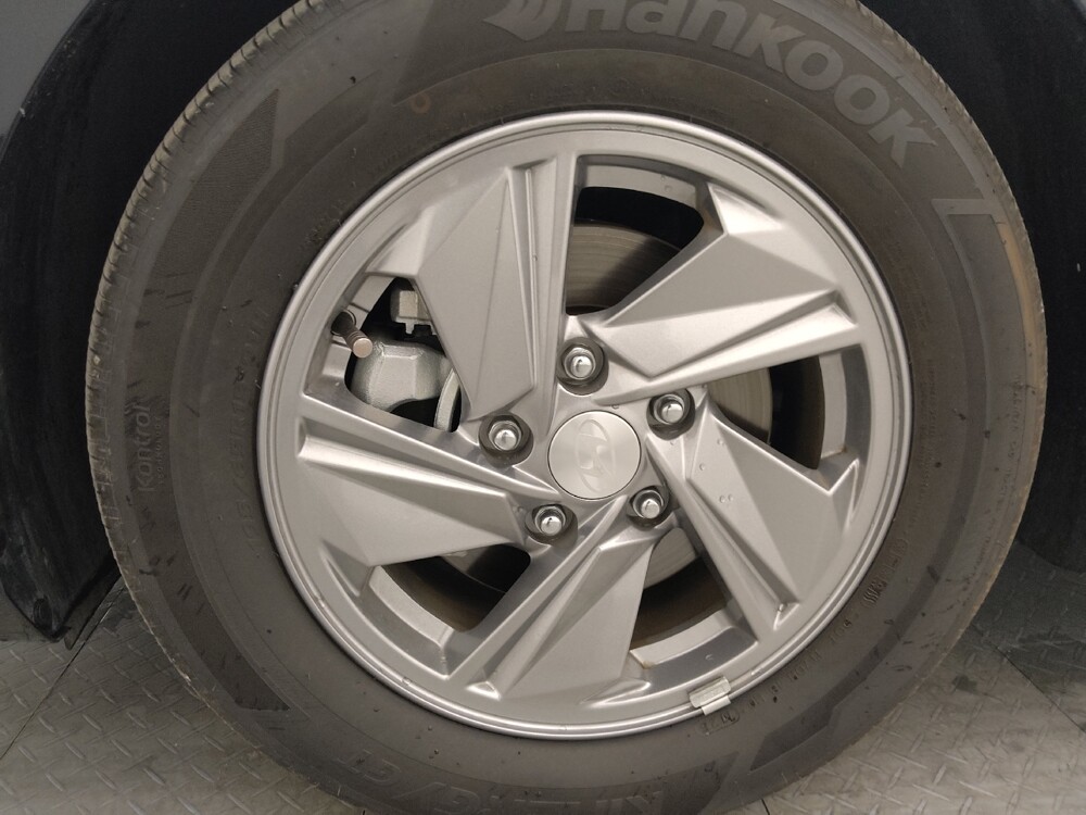 2025 Hyundai Elantra in Fort Myers, FL 33907 - 18113480 31