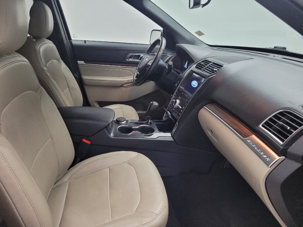 2019 Ford Explorer in Memphis, TN 38128 - 18113486 21