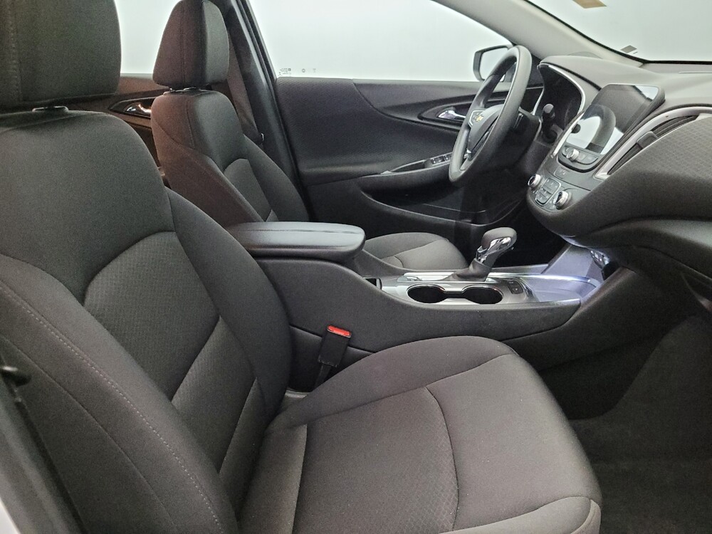 2025 Chevrolet Malibu in Temple Hills, MD 20746 - 18113492 21