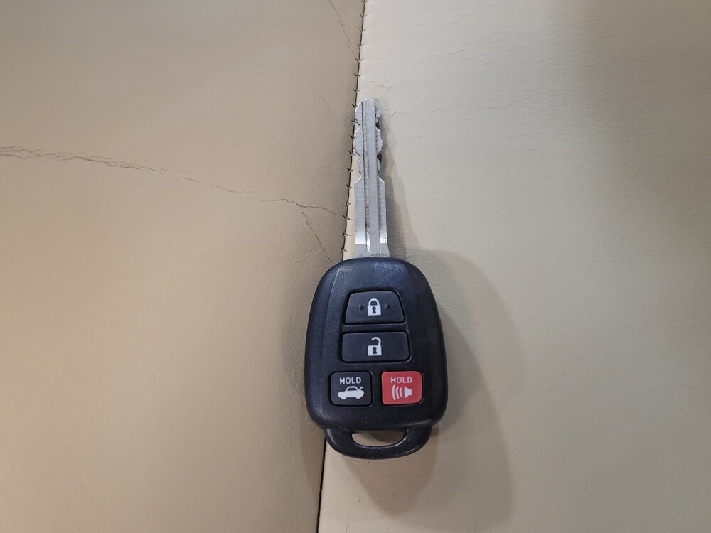 2016 Toyota Camry in Pelham, AL 35124 - 18113504 32