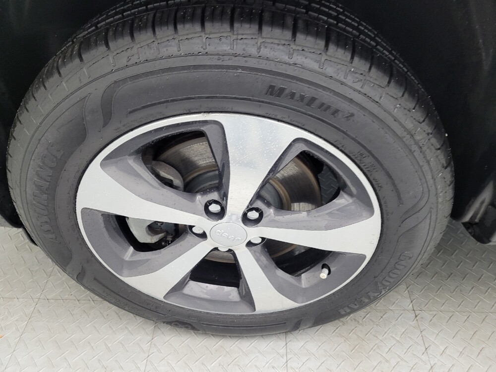 2019 Jeep Cherokee in Raleigh, NC 27604 - 18113511 31