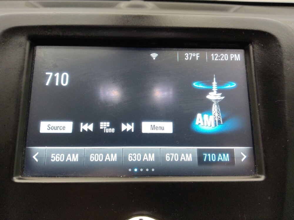 2018 Chevrolet Equinox in Colorado Springs, CO 80909 - 18113514 25