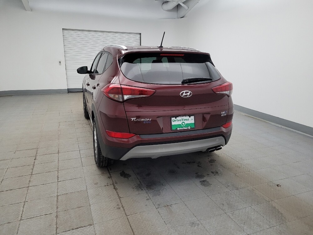 2017 Hyundai Tucson in Miamisburg, OH 45342 - 18113519 6